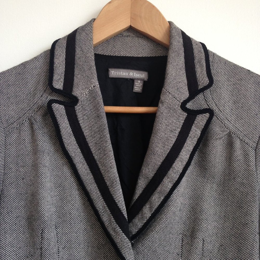 ✨HP✨ Tristan & Iseut - Puff Sleeve Wool Blazer - Picture 9 of 15